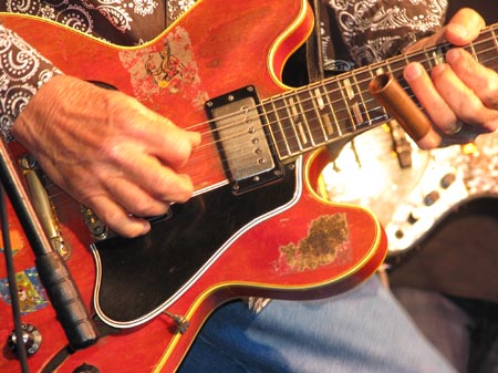 0420 this guitars seen some usage